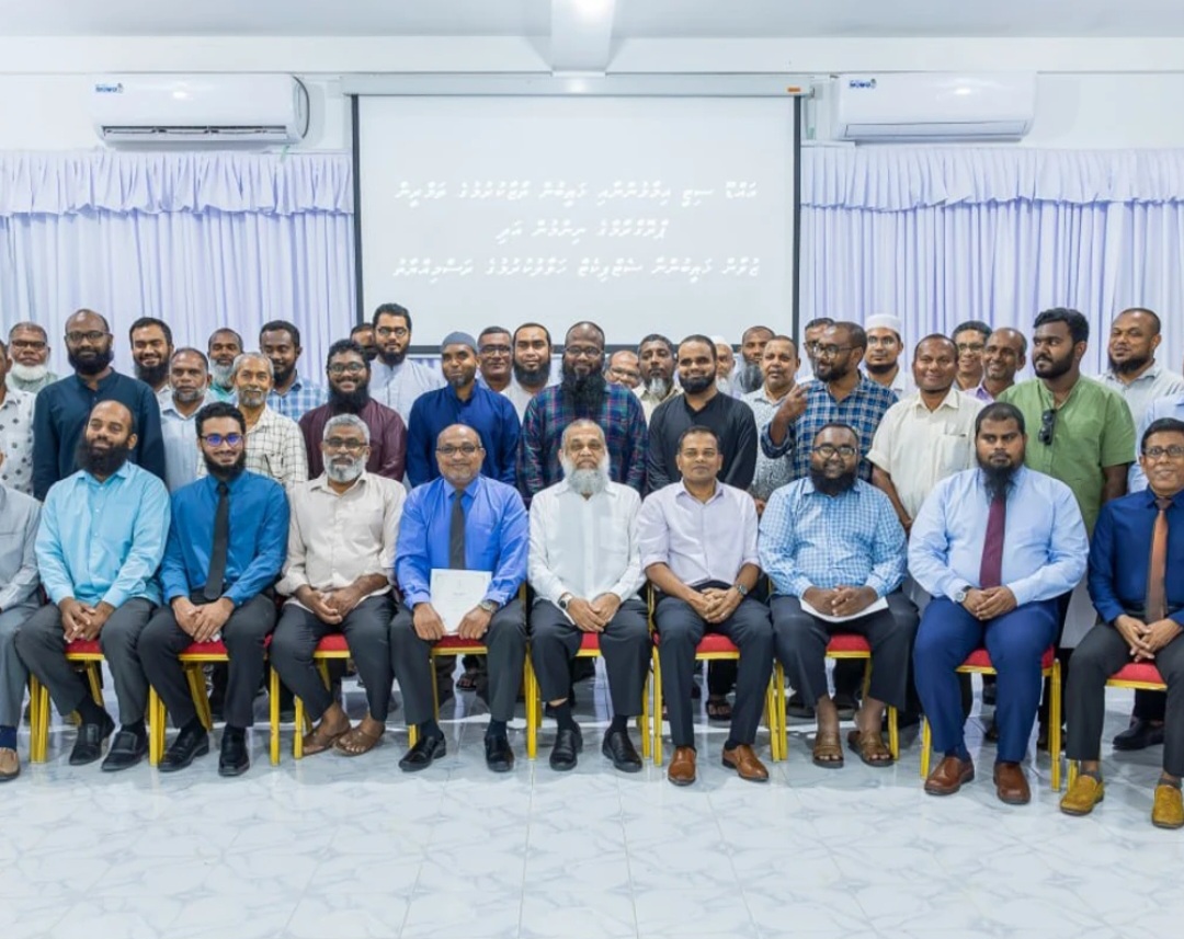 އައްޑޫސިޓީގައި ބޭއްވި، އިމާމުން ތަމްރީނު ކުރުމުގެ ޕްރޮގުރާމް ކާމިޔާބުކަމާއެކު ނިންމާލައިފި