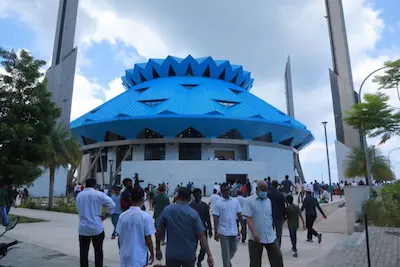 މާޒީގައި ކިތަންމެ، ފާފައެއް ކުރެވުނަސް އިސްލާޙުވެ، ދީނާއި އުންމަތަށް ޚިދުމަތްކުރެވިދާނެ: ޚުތުބާ