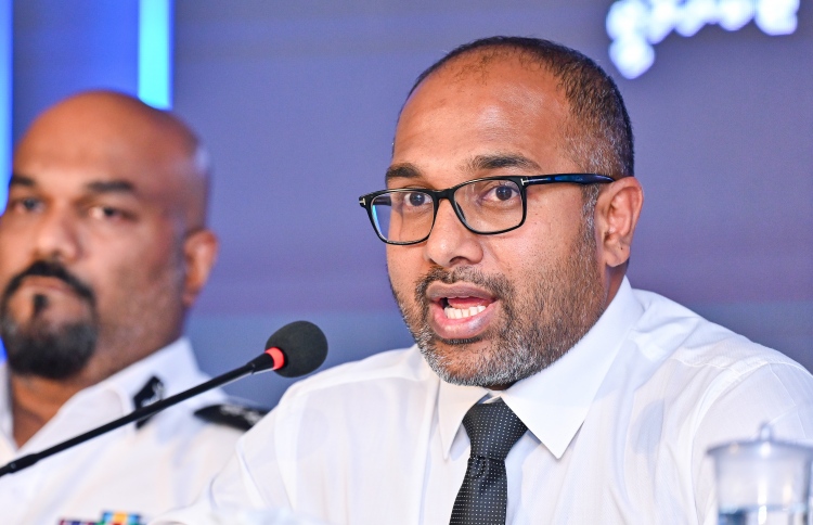 ވަކި މީހަކު އިސްތިސްނާނުކޮށް ބައިނަލްއަގުވާމީ ކޯޓުތަކުގެ އަމުރުތައް ރާއްޖެއިން ތަންފީޒުކުރާނެ: އިހުސާން