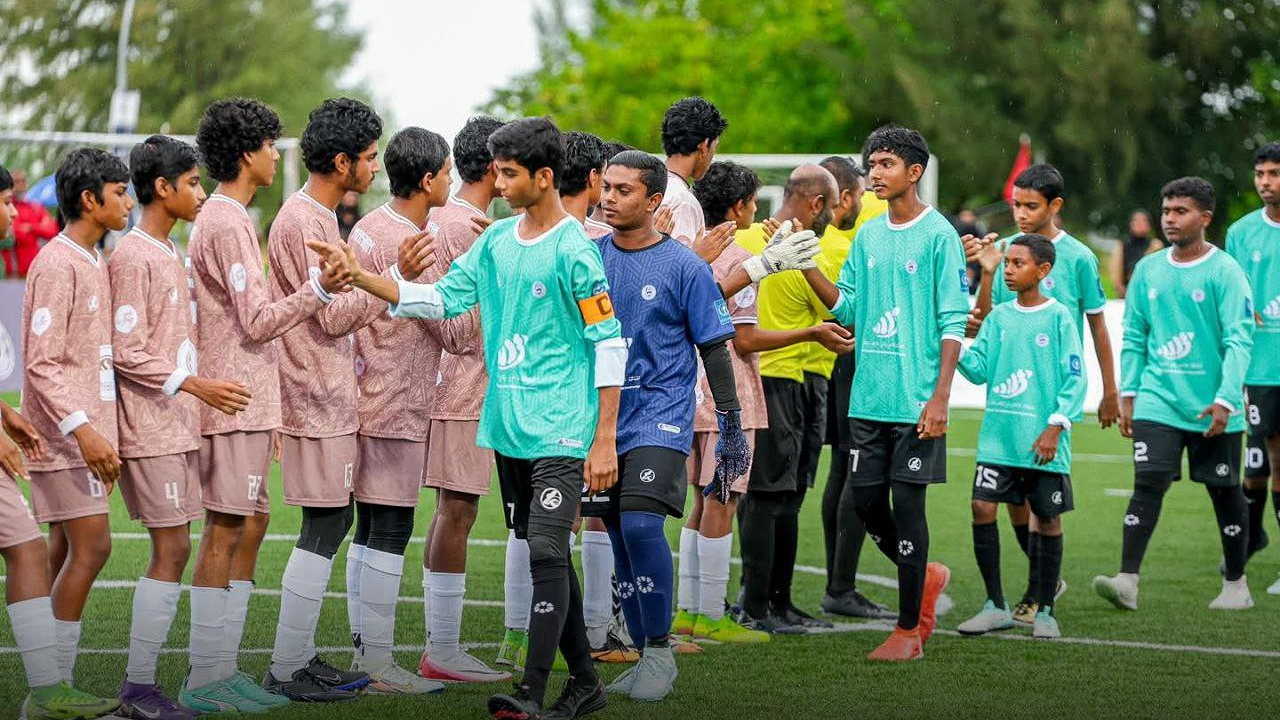 ގދ އަތޮޅު ކައުންސިލް 16 އަހަރުން ދަށުގެ ފުޓްސަލް މުބާރާތް 2025؛ ކުޅިވަރަށް ހުޅުވާލި ތާރީޚީ ދޮރެއް!