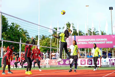 ގެމަނަފުށީ ކައުންސިލް ވޮލީ މުބާރާތް 2025: ފަސޭހަކަމާއިއެކު އިގްނައިޓް ޖޫނިއަރ ބަލިކޮށް ގެމަނަފުށީ ވޮލީ ކުލަބުން މުބާރާތް ފެށީ އިތުބާރާއިއެެކު!