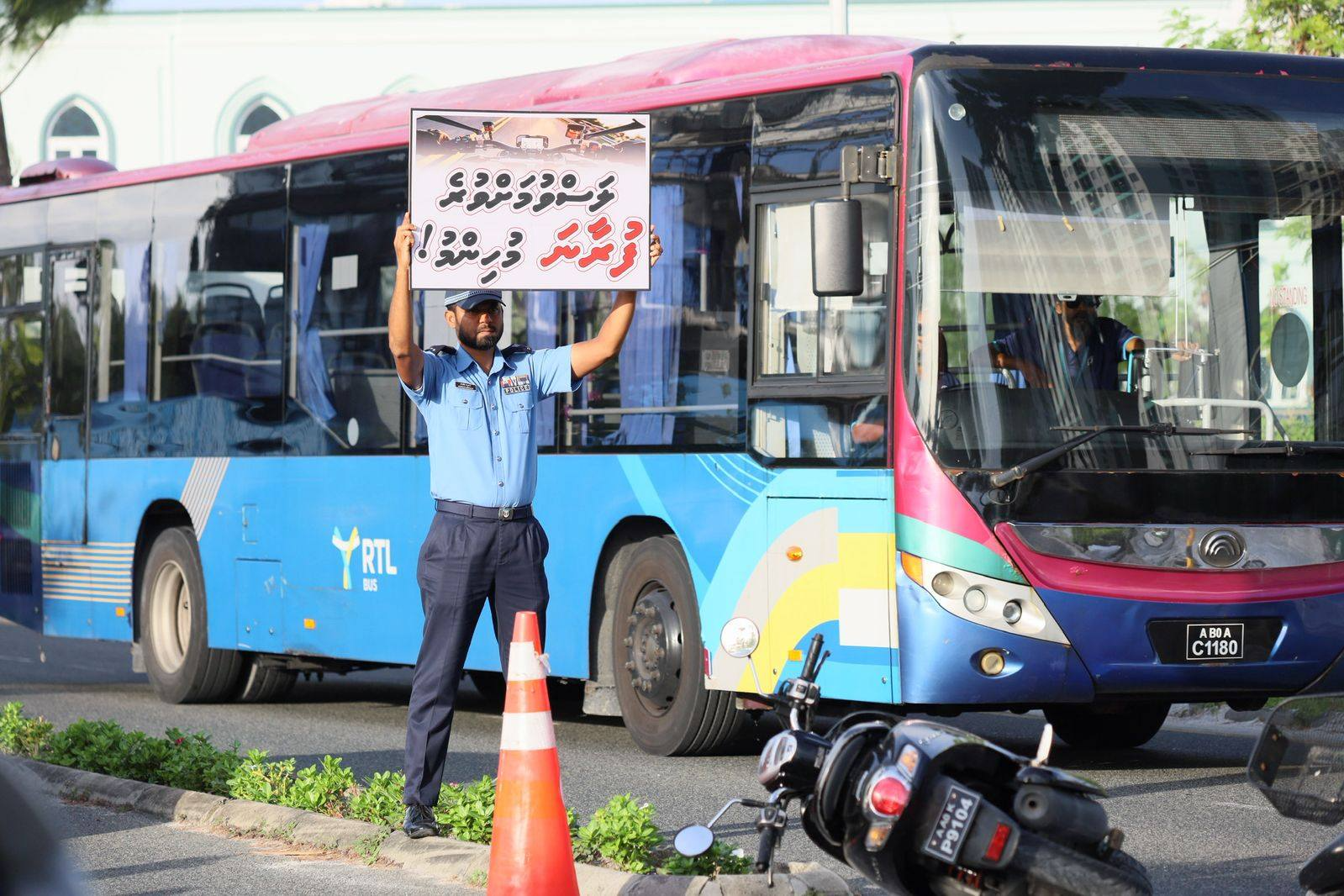 މަގުމަތީގެ ސަލާމަތާއި ރައްކާތެރިކަމަށް, ރައްޔިތުން ހޭލުންތެރިކުރުވުމަށް ހާއްސަ ހަރަކާތްތަކެއް ހުޅުމާލޭގައި