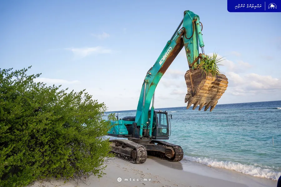 ނ. ފޮއްދޫ ބަނދަރު ތަރައްޤީ ކުރުމުގެ ޢަމަލީ މަސައްކަތް އެމްޓީސީސީން ފަށައިފި