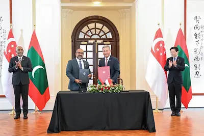ރާއްޖެއާ ސިންގަޕޫރުއާ ދެމެދު ތިން ދާއިރާއަކުން ގުޅުން ބަދަހިކުރަން އެމްއޯޔޫއެއްގައި ސޮއިކޮށްފި