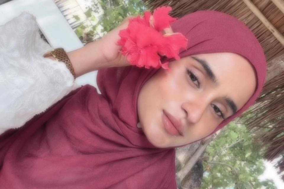 އާޝާ ބުރުގާއާއެކު ތަފާތު ބޮޑު ބަދަލެއް، ބުނީ މުސްތަގުބަލުގައި މާޒީއަށް ޖާގައެއް ނެތް ކަމަށް!