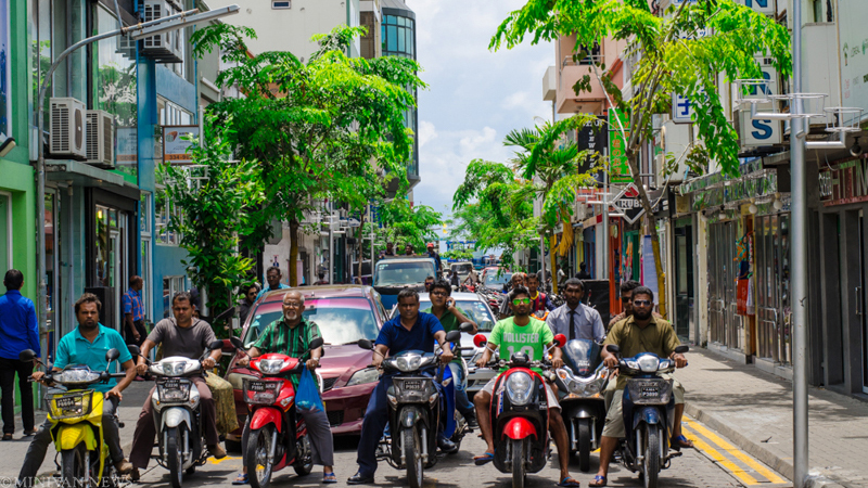 މަޖީދީ މަގު ފެންބޮޑުވާ މައްސަލަ ހައްލުކުރުމަށް މާދަމާއިން ފެށިގެން ޓްރެފިކް ފްލޯއަށް ބަދަލު ގެންނަނީ