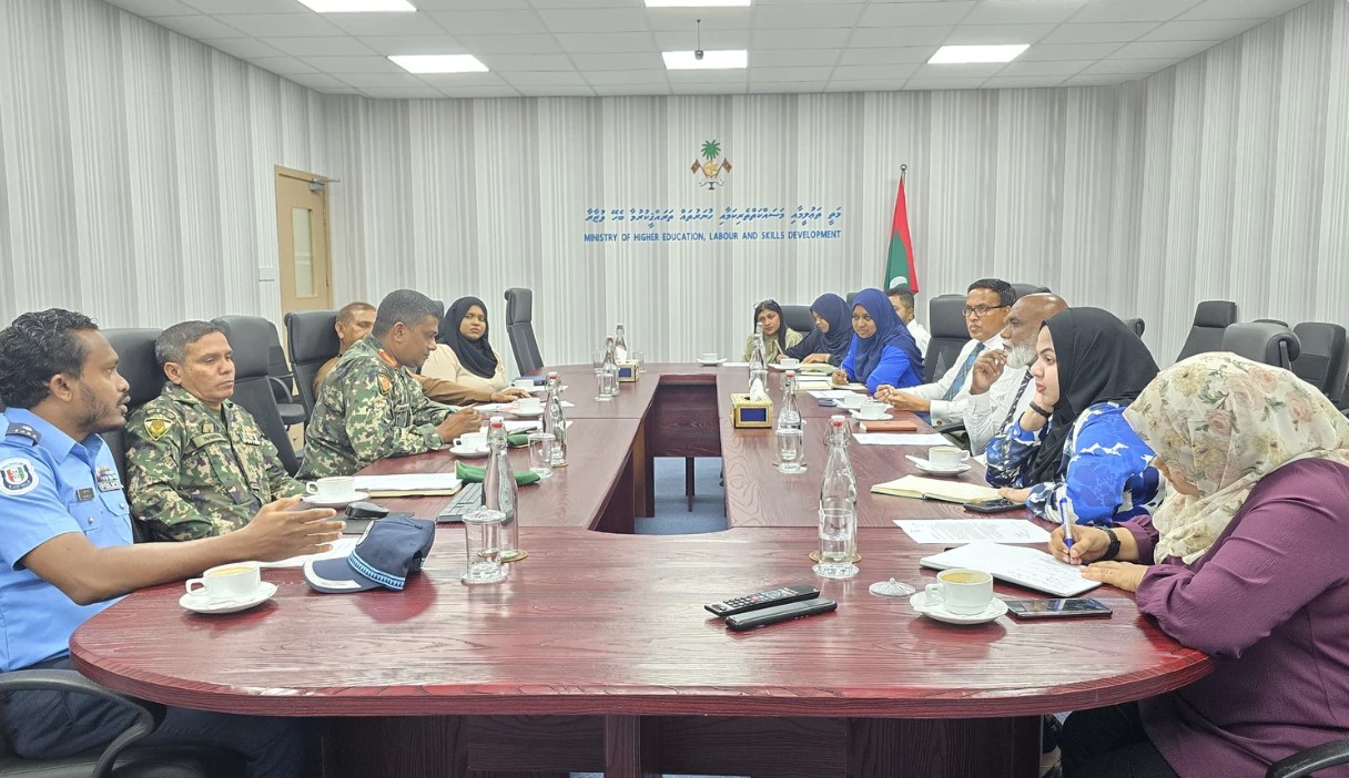 ޒުވާނުން ގައުމީ ހިދުމަތަށް ނެރުމާބެހޭ ބިލު އެކުލަވާލުމުގެ މަޝްވަރާ ފަށައިފި