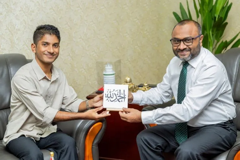ކީރިތި ޤުރުއާން ލިއުމާއި އިސްލާމިކް ކެލިގްރަފީގެ ފަންނުވެރިކަން ދައްކާލި ދަރިވަރު ނާއިޝްގެ، ކެލިގްރަފީތައް ރާއްޖޭގެ ކަންކޮޅުތަކަށް