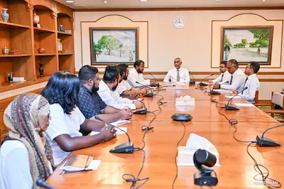 ޓެކްސީ ޚިދުމަތުގައި ދިމާވާ ދަތިތައް ޙައްލު ކުރަން މަޝްވަރާ ކުރައްވައިފި