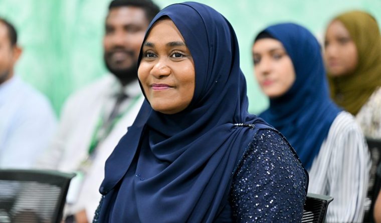 ދިވެހި މަސްވެރިންގެ ހީވާގިކަމާއި ކެރުމާއި ހިތްވަރަށް އައްސަރިބަހާއި ސާބަސް: މެޑަމް ސާޖިދާ