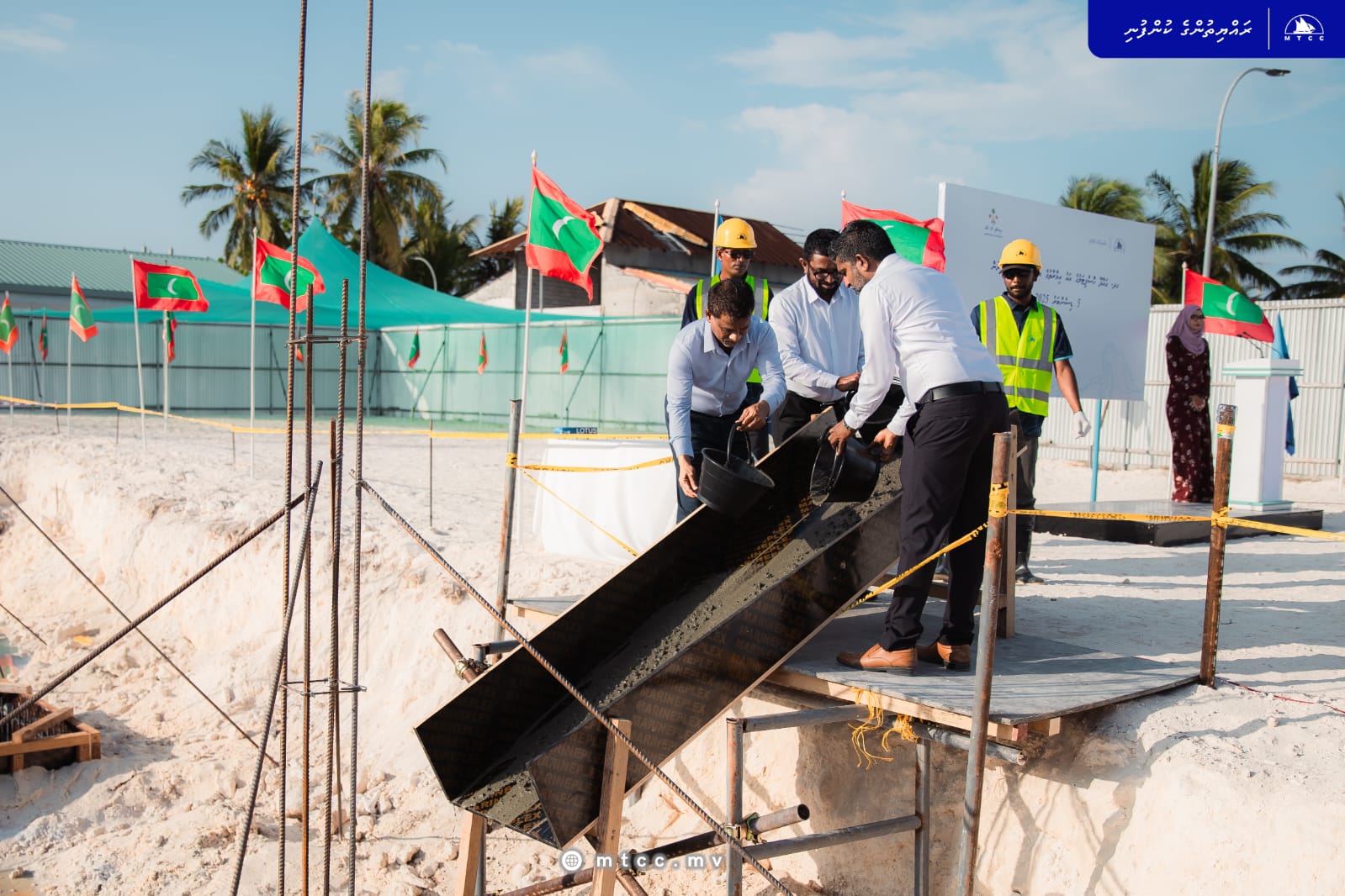ގދ ގައްދޫ ހޮސްޕިޓަލްގެ އައު އިމާރާތުގެ ޢަމަލީ މަސައްކަތް ފަށައިފި
