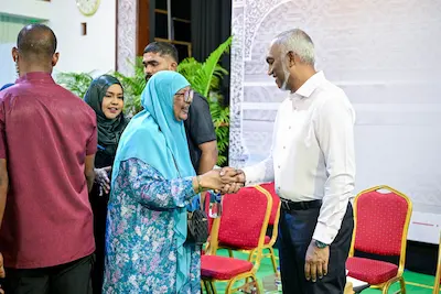 ރައީސް ހެންވޭރު ރައްޔިތުންނާ ބައްދަލު ކުރެއްވުން މާދަމާރޭ