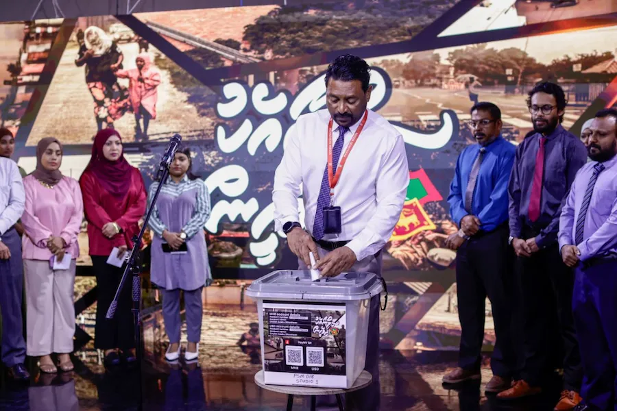 ‘ސިލޯނާއެކު ދިވެހީން’ ޓެލެތޯން ކުރިއަށްދާ ވަގުތު ސްކޭމްތަކަށް ސަމާލުވޭ; ފައިސާ ޖަމާކުރެވޭ އެކައުންޓު ޔަޤީންކުރޭ!