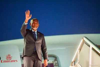 އިނގިރޭސި ރަސްގެފާނު ޗާލްސް ތިންވަނަ ގެ ދަޢުވަތަކަށް ރައީސް އިނގިރޭސިވިލާތަށް