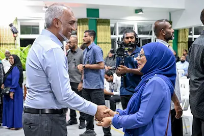 ސަރުކާރުގެ ޓެކްސީ ލައިންގެ ބޭނުމަކީ ވިޔަފާރި އަތުލުން ނޫން، ފެންވަރު ރަނގަޅު ޚިދުމަތް ދިނުން: ރައީސް