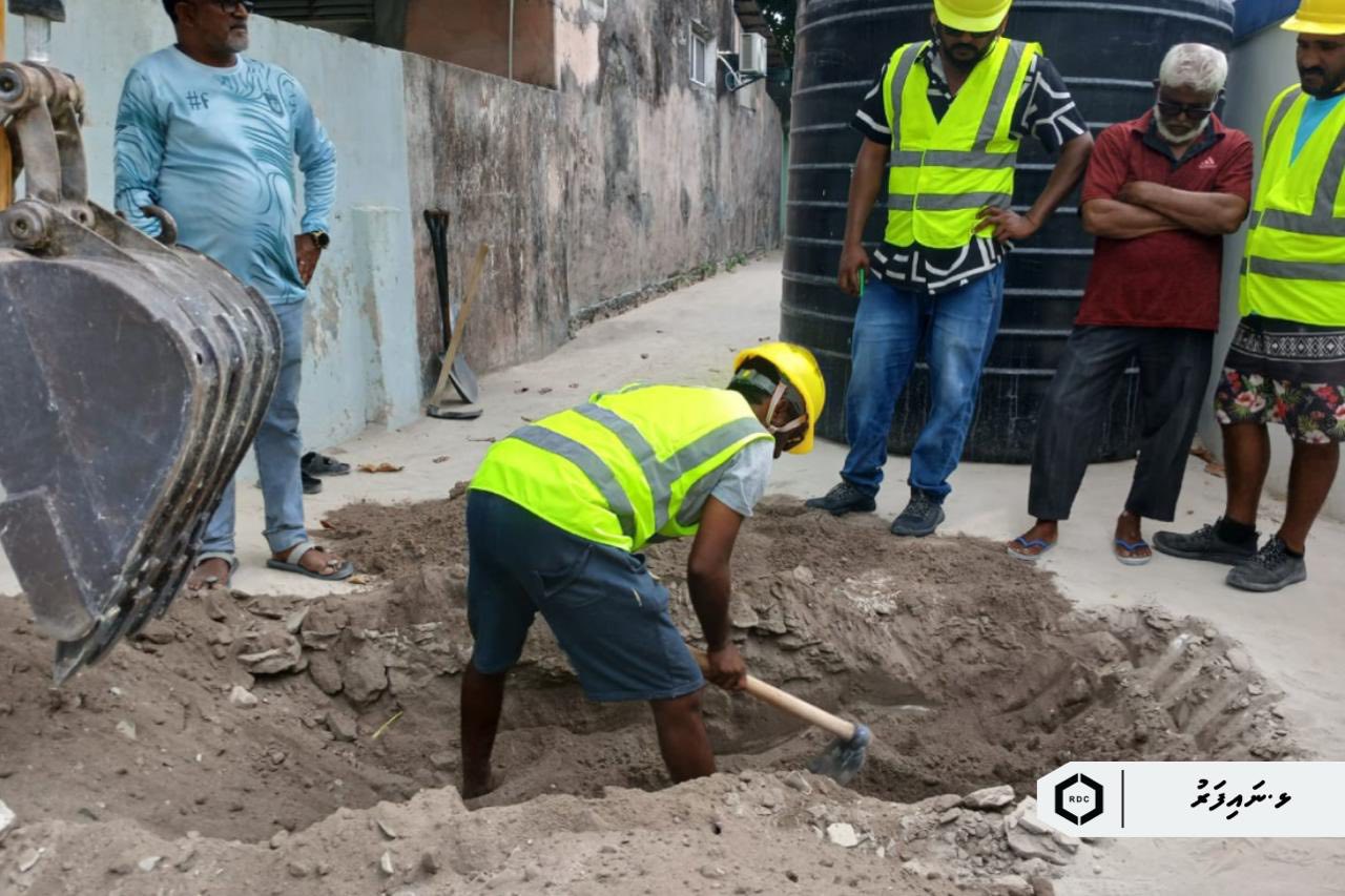 ނައިފަރުގެ މަގުތައް ތަރައްގީ ކުރުމުގެ އަމަލީ މަސައްކަތް ފަށައިފި