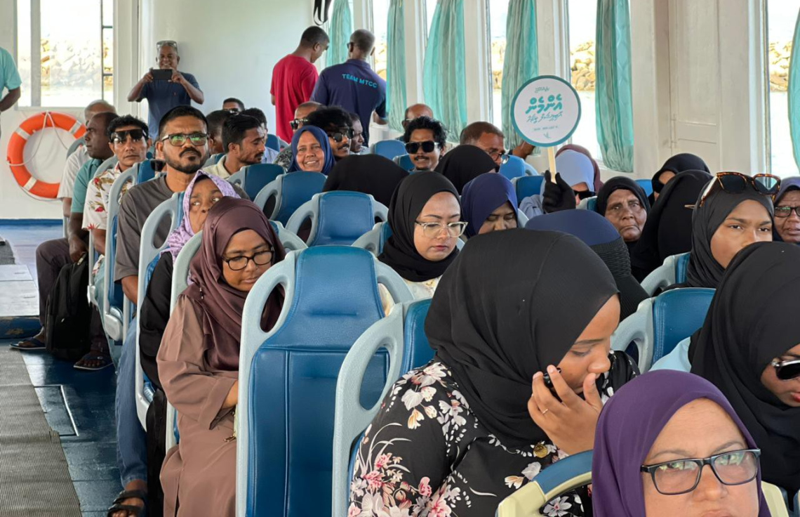 ޕީއެންސީގެ ޖަލްސާއަށް އަތޮޅުތަކުން އެތައް 100ބަޔަކު މާލެއަށް؛ މާލެއިން ފިސާރި ޖޯޝުހުރި ހޫނު މަރުޙަބާއެއް!