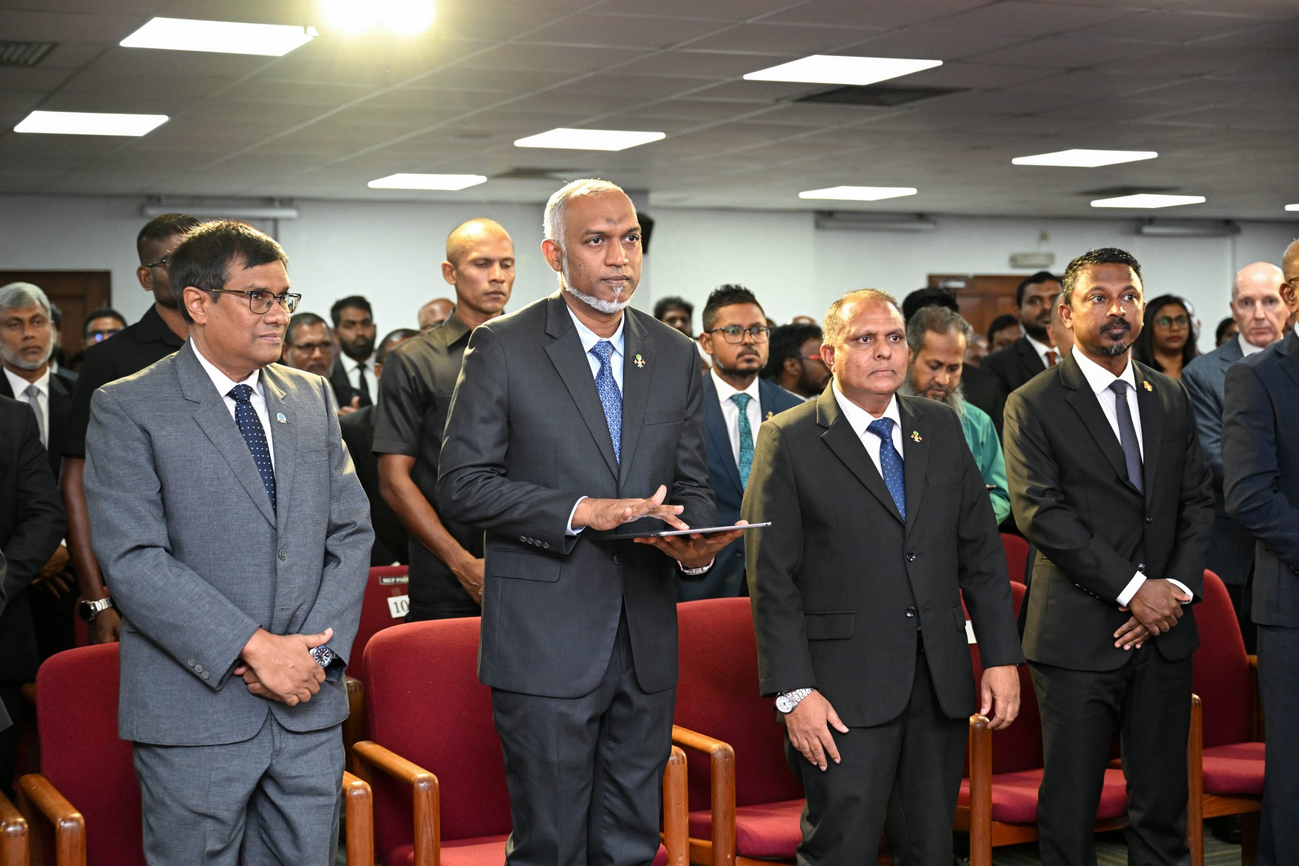 ފަނޑިޔާރުންގެ ޤާނޫނަށް އިޞްލާޙު ގެނައުމުގެ ބިލު, ރައީސް ޑރ މުއިއްޒު ތަސްދީޤު ކުރައްވައިފި