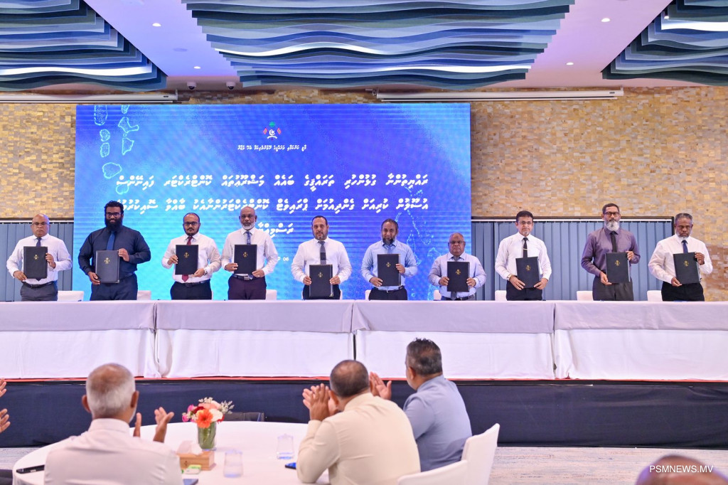 ތާރީޚީ ދުވަހެއް- ރައްޔިތުންނަށް މާލީ ފައިދާތަކެއް؛ 9 ދާއިރާއަކުން 206 މަޝްރޫޢު ދިވެހި ކުންފުނިތަކަށް