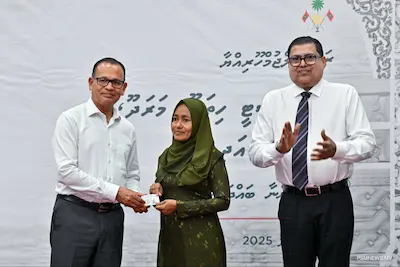ފޭދޫގައި އައިޑީ ކާޑާއި ޕާސްޕޯޓުގެ ހިދުމަތް, އަދި ހިތަދޫގައި ޕާސްޕޯޓުގެ ހިދުމަތް ފަށައިފި