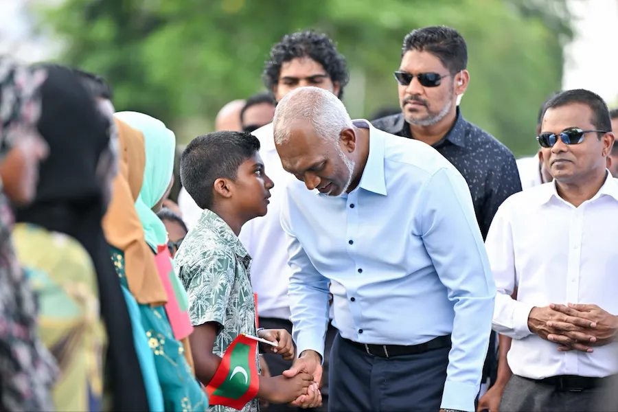 އައްޑޫގެ ގުޅިފައިވާ ރަށްތަކުން ރައީސަށް ވަރަށްވެސް ހޫނު މަރުހަބާއެއް