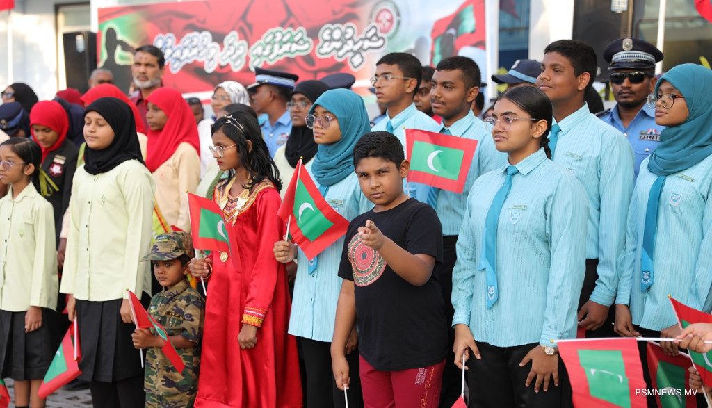 ނަޞްރުގެ ދުވަހުގެ ހާއްސަ: ‘ޝަހީދުންގެ ޝަރަފުގައި ދިދަ ވިހުރުވައިލުން’ ހަރަކާތެއް