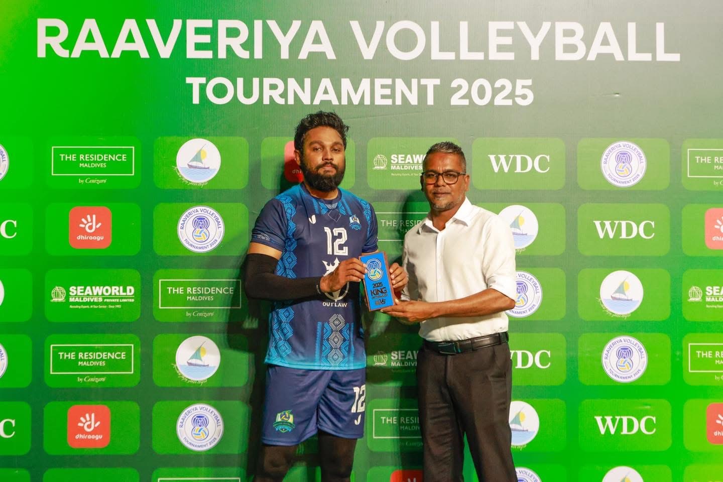 ނިލަންދޫ ރާވެރިޔާ 2025: ހުޒަންޓޭގެ މޮޅު ކުޅުމާއިއެކު ބޮންބޮން ލެޖެންޑުންގެ މައްޗަށް ގެމަނަފުށިން ކުރި ހޯދައިފި
