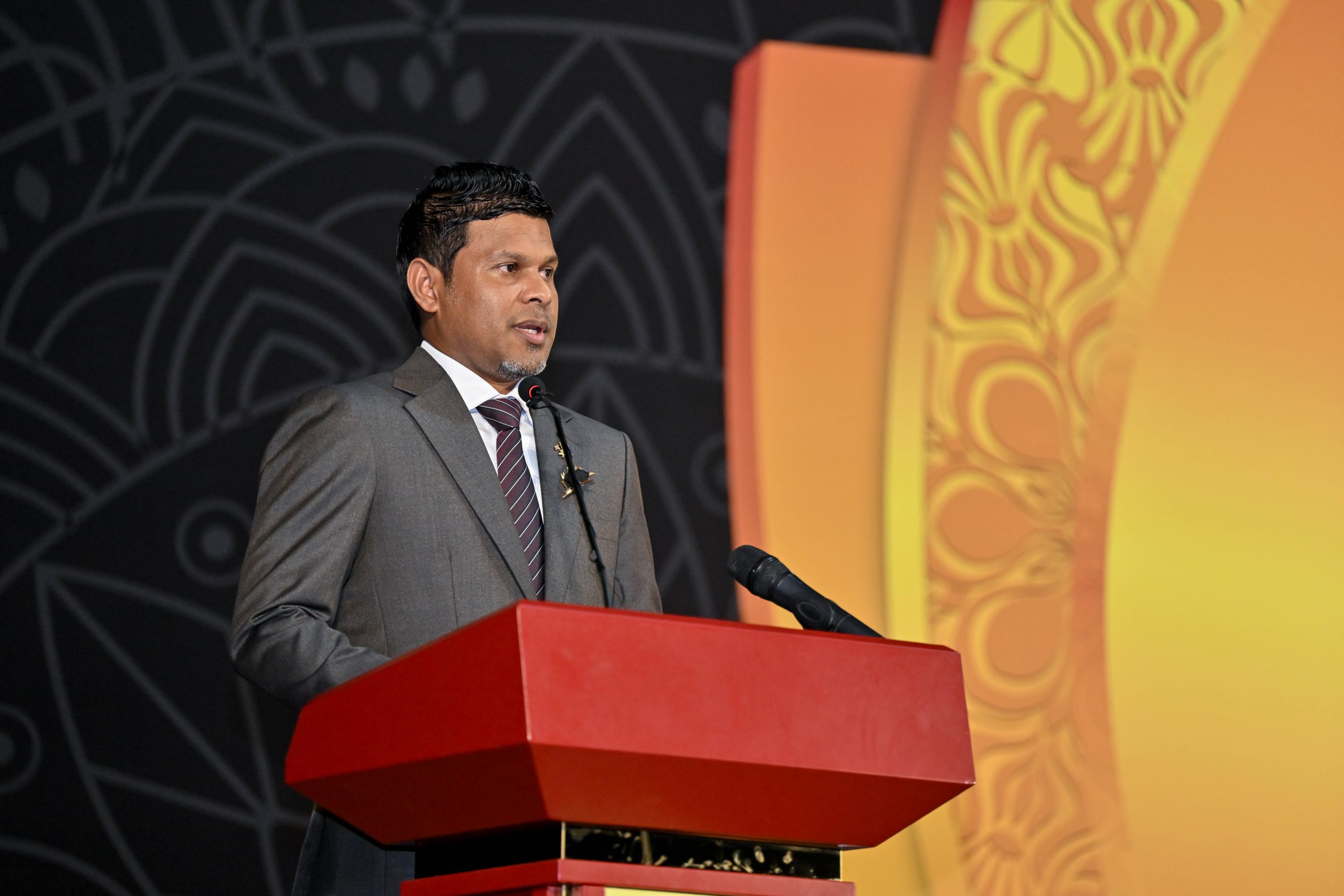 އެންމެން އެކުގައި މަސައްކަތް ކުރާނަމަ، ތަރައްޤީގެ ލަނޑުދަނޑިތައް ޙާޞިލު ކުރުމަށް މަގުފަހި ވެގެންދާނެ: ނައިބު ރައީސް