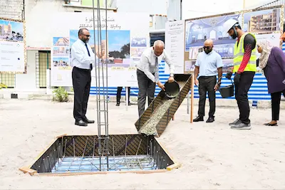 ރައީސް، މަސްޖިދުއްދަޢުވާގެ ބިންގާ އަޅުއްވައިދެއްވައިފި