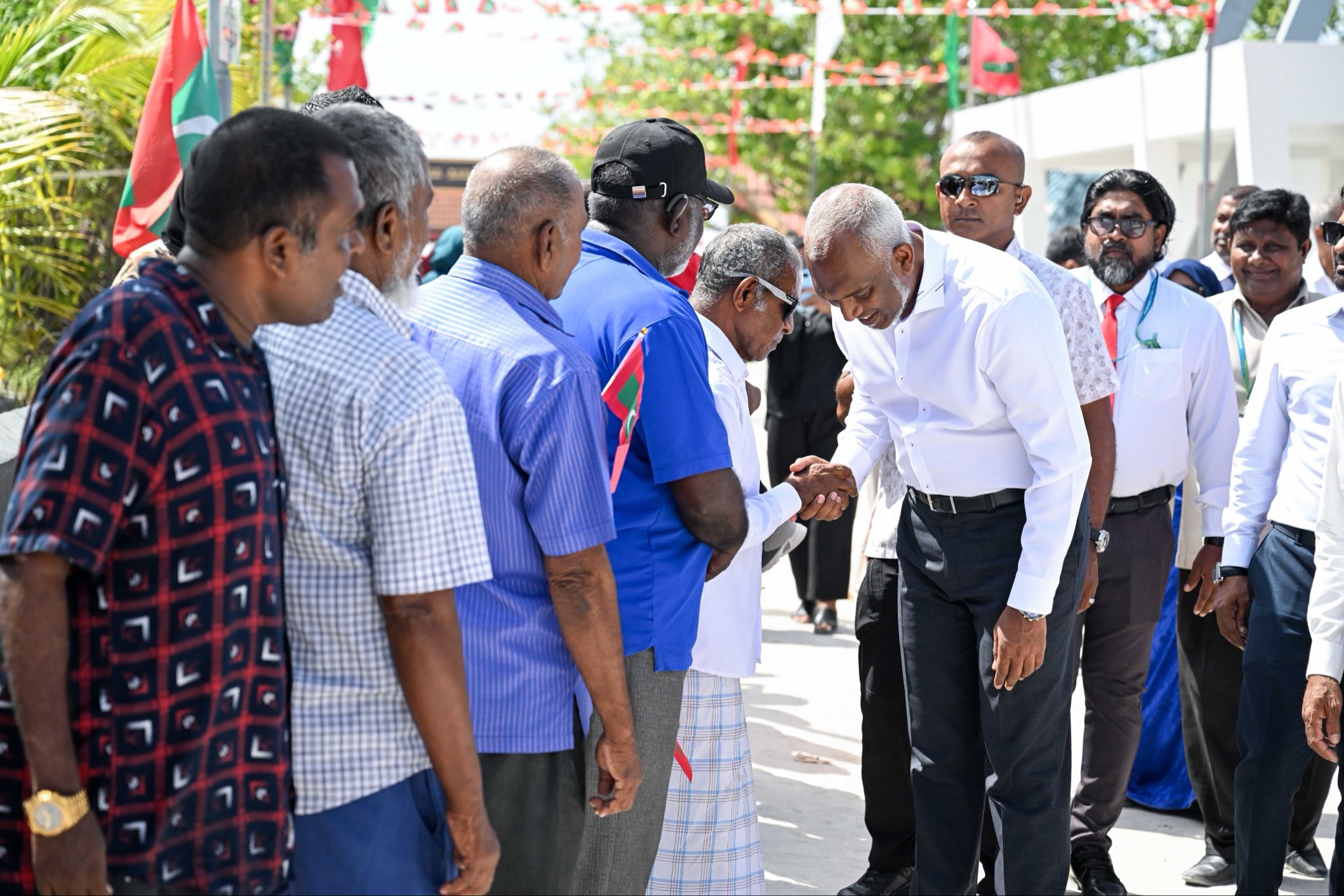 ޅ އަތޮޅުގެ ރަށްތަކަށާއި ކ އަތޮޅުގެ 3 ރަށަކަށް ކުރެއްވި ދަތުރުފުޅު ނިންމަވައި ރައީސް މާލެ ވަޑައިގަންނަވައިފި
