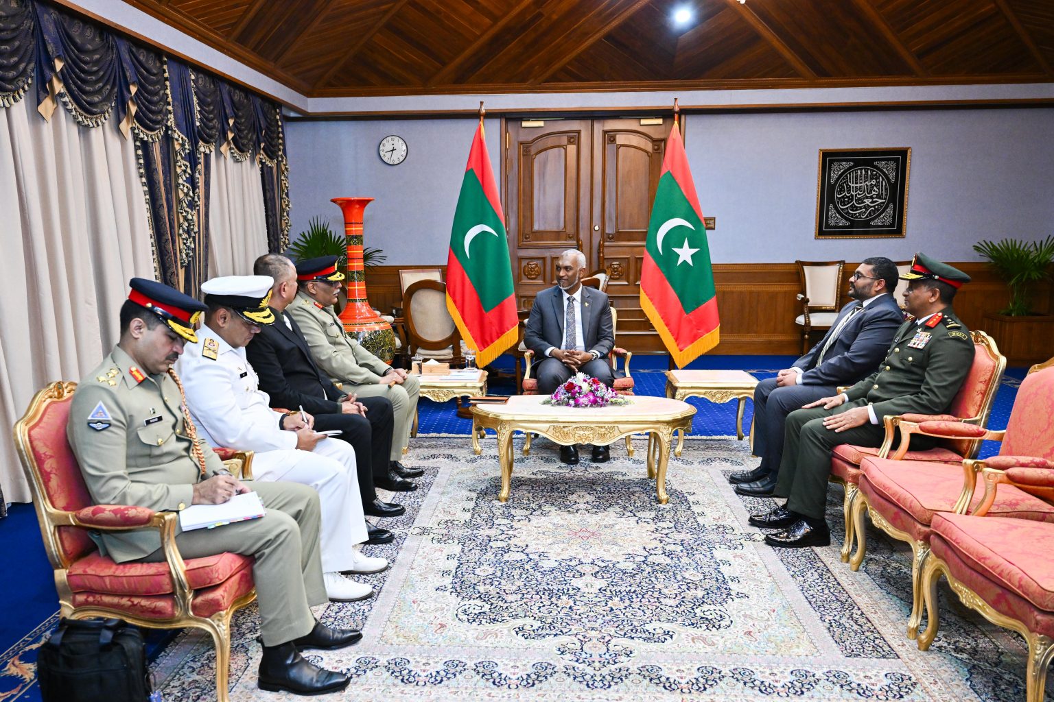 ރާއްޖެއާ ޕާކިސްތާނާ ގުޅިގެން ކުރެވިދާނެ މަސައްކަތްތަކާއި ގުޅޭގޮތުން މަޝްވަރާތަކެއް ކޮށްފި