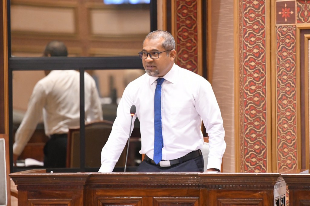 ރަސްމީ ދަތުރުފުޅެއްގައި ވަޒީރު ހަލީލް ވިއެޓްނާމަށް!