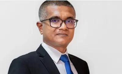 ދެ ކޮންޓެއިނަރުގެ ސިނގިރޭޓް ވައްކަމުގެ ތުހުމަތު: މުޢާޒުގެ ބަންދަށް އިތުރު 10 ދުވަސް