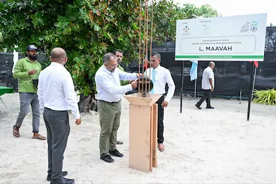 ލ. މާވަށުގައި ޤާއިމުކުރާ ކުނި މެނޭޖުކުރާ މަރުކަޒުގެ އަމަލީ މަސައްކަތް ފަށައިފި