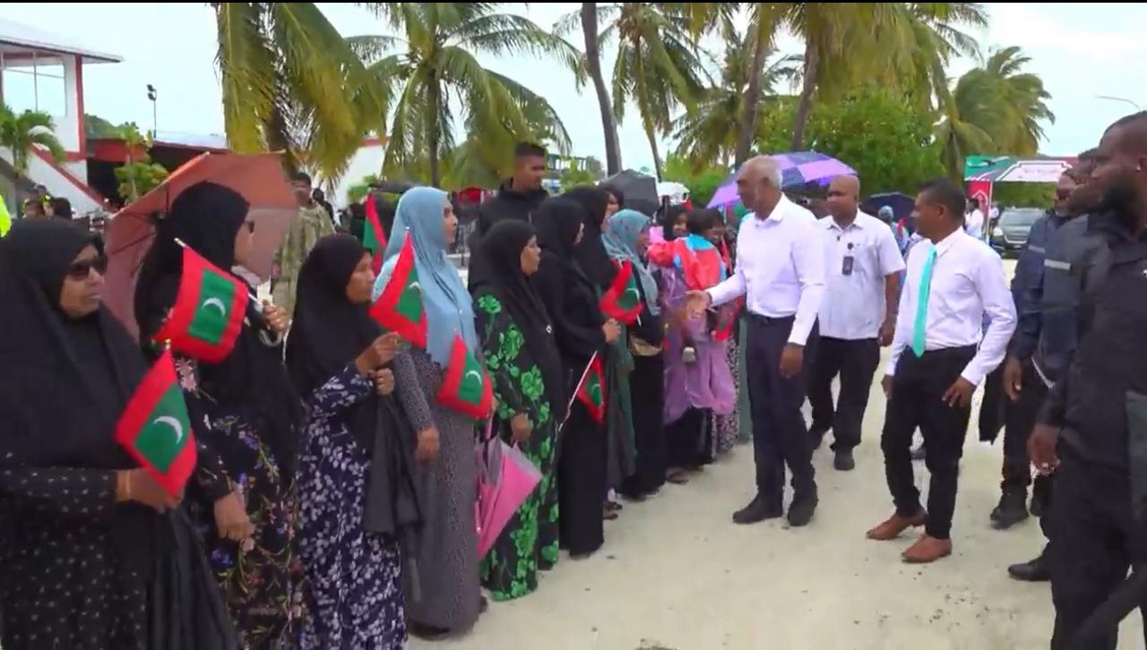 ރައީސްގެ ލ. އަތޮޅު ދަތުރުފުޅު: ފުރަތަމަ މަންޒިލަކަށް މާވަށް، ފެށުން ހޫނު މަރުހަބާއަކުން!