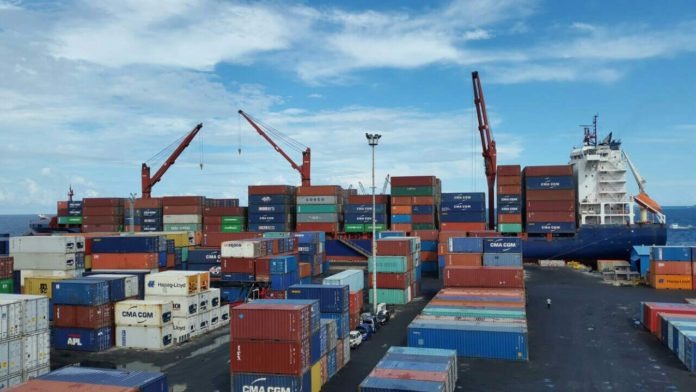 ކަސްޓަމްސްއަށް ފައިސާ ނުދައްކާ ފަރާތްތަކުގެ ނަންތައް ހާމަކުރަނީ