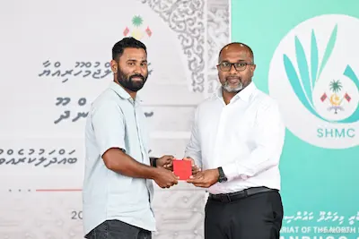 ށ މިލަންދޫގައި ޕާސްޕޯޓުގެ ޚިދުމަތް ފަށައިފި