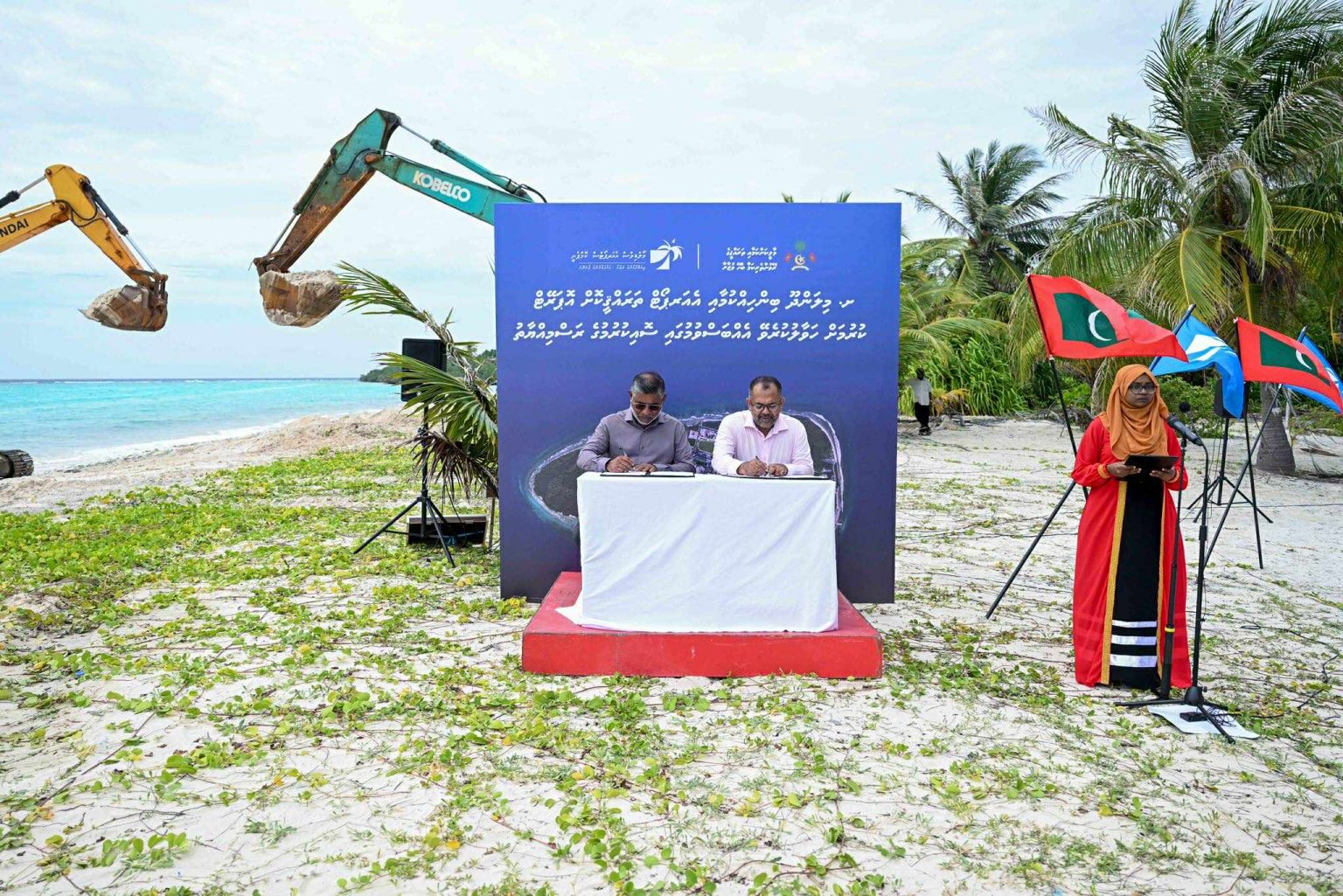 އެމްއޭސީއެލް އިން ށ މިލަންދޫގައި އެއާޕޯޓެއް އެޅުމުގެ މަޝްރޫޢާ ހަވާލުވުމާއެކު، އެއާޕޯޓުގެ އަމަލީ މަސައްކަތް ފަށައިފި