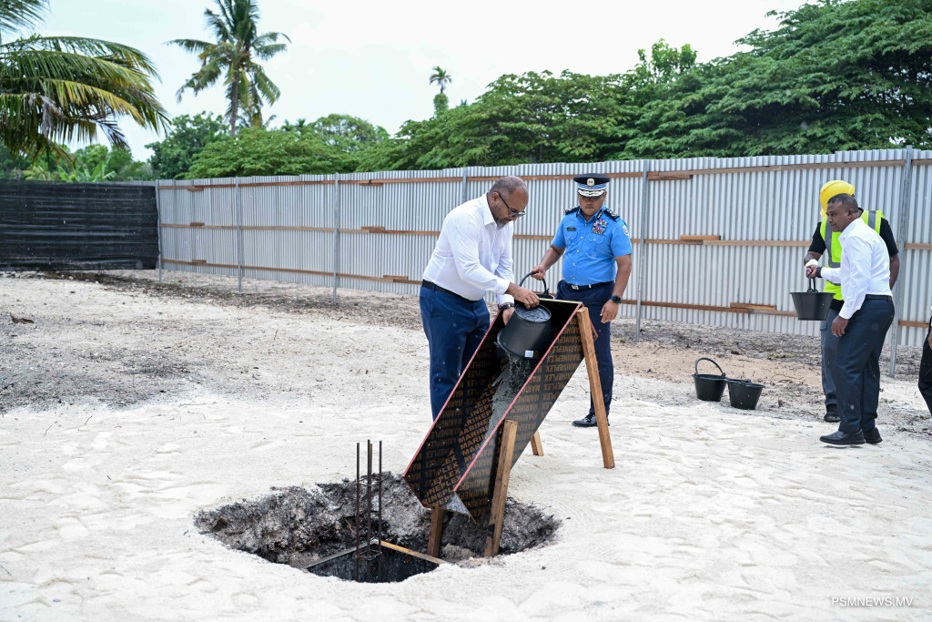 ފޯކައިދޫގައި އެމްޓީސީސީއިން އަޅާ ފިޓްނެސް ސެންޓަރާއި، އާރްޑީސީއިން ބިނާކުރާ ފުލުހުންގެ މަރުކަޒުގެ ބިންގާ އަޅައިފި