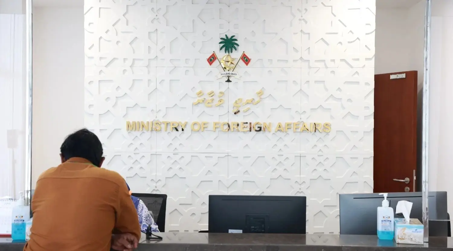 ލަންކާއަށް ދަތުރުކުރާއިރު އިލެކްޓްރޯނިކް ޓްރެވަލް އޮތަރައިޒޭޝަންއެއް ހޯދަންޖެހޭ ގޮތަށް އެގައުމުން ހަމަޖައްސައިފި
