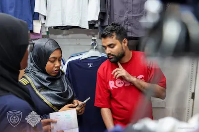 ހުޅުމާލޭގައި ގަވާއިދާ ހިލާފަށް އުޅެމުންދިޔަ 9 ބިދޭސީއަކު އިމިގްރޭޝަންގެ ބެލުމުގެ ދަށަށް