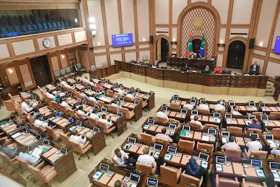 މެންބަރުން މަޖިލީހަށް ވަޑައިގަންނަވާއިރު ޓައި އެޅުން މަޖުބޫރު ނުވާ އިސްލާހެއް ގަވާއިދުގަ ހިމަނަން ފާސްކޮށްފި