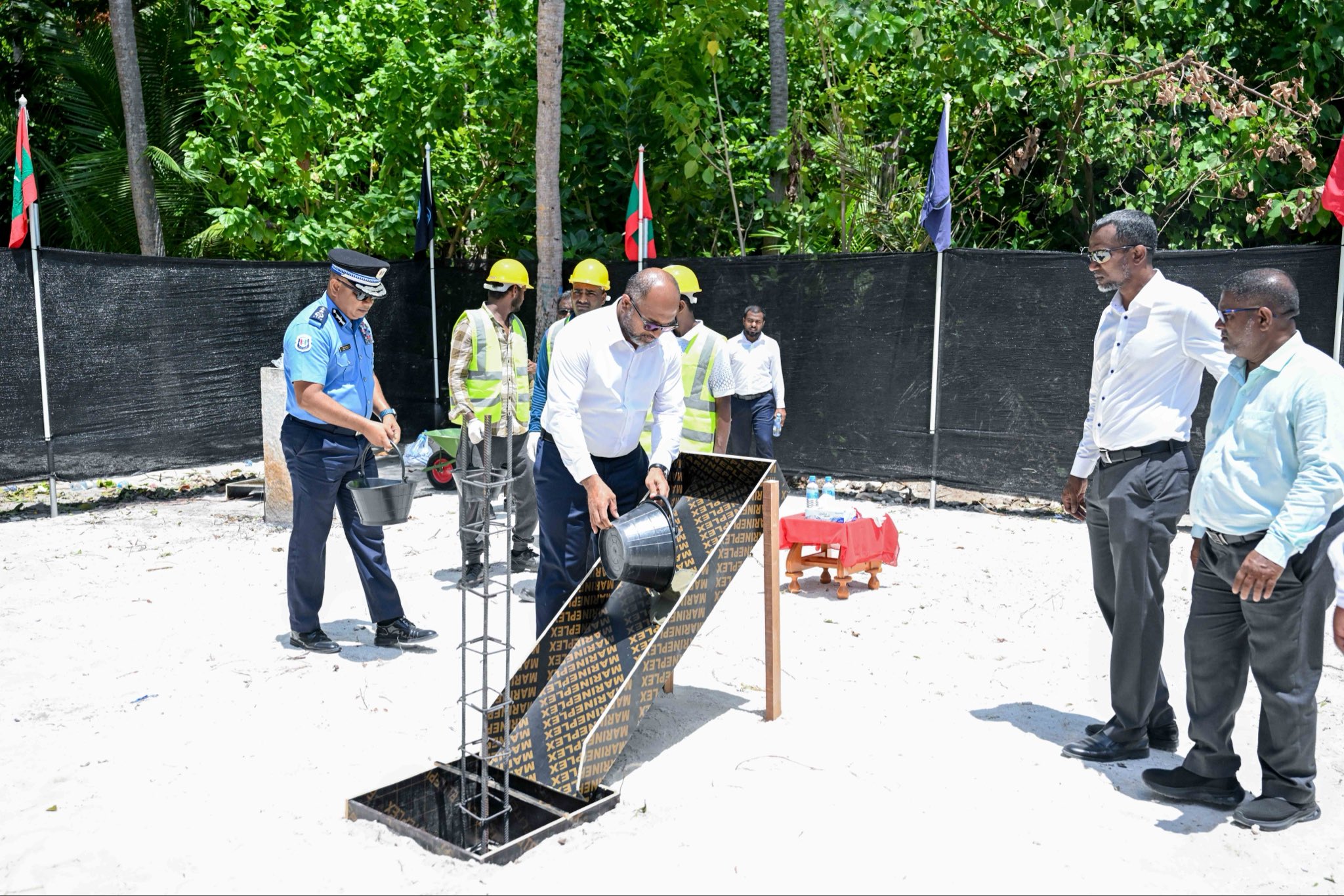 ހަންޏާމީދޫ ފުލުހުންގެ މަރުކަޒުގެ ބިންގާ އަޅައިފި