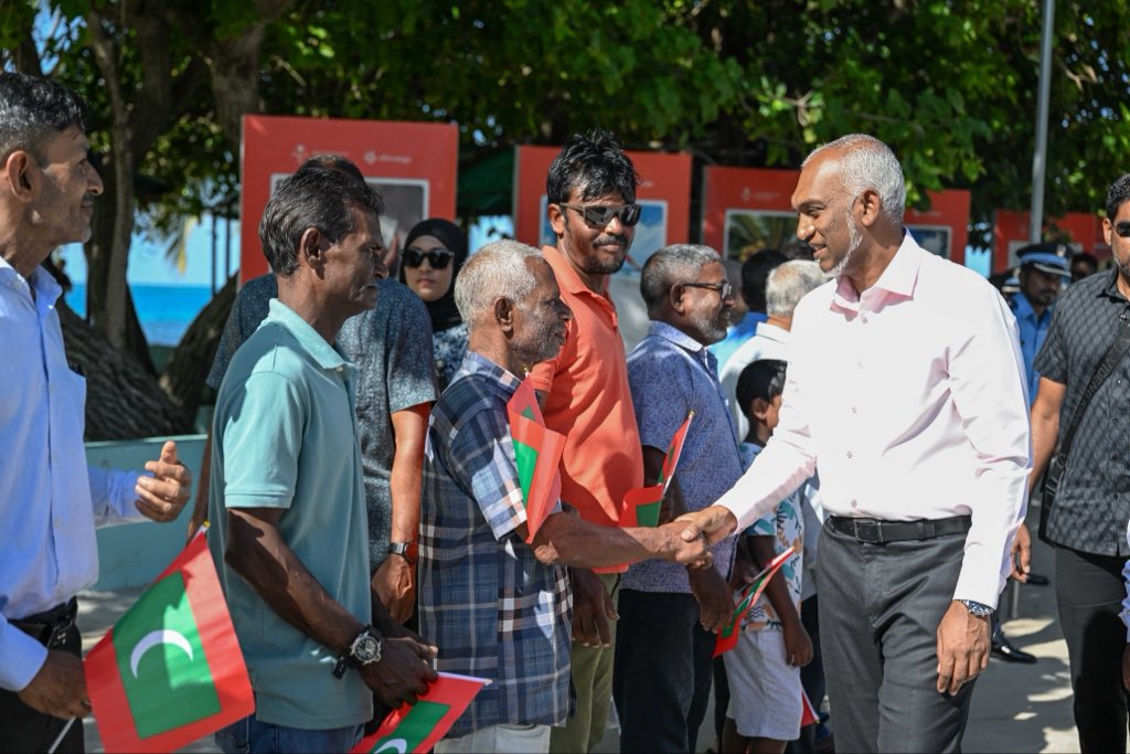ރައީސްގެ އދ. އަތޮޅު ދަތުރުފުޅު: ފުރަތަމަ މަންޒިލަކަށް ދަނގެތި!