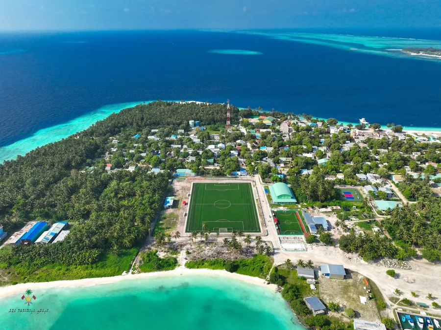 12 ރަށެއްގެ ފުޓްބޯޅަ ދަނޑު ތަރައްގީކުރުމުގެ މަސައްކަތް ކޮށްދޭނެ ފަރާތެއް ހޯދަނީ