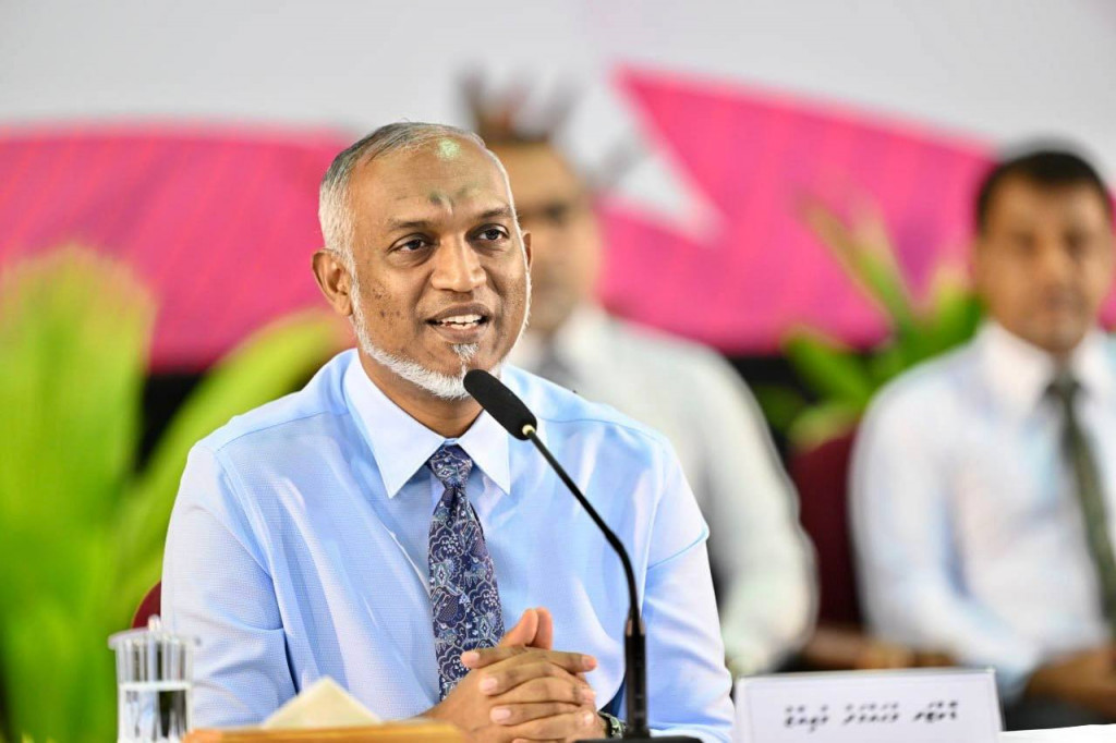 ކޮންމެ ބްރޯޑްކާސްޓަރެއްގެ ޢަޒުމަކަށްވާން ވާނީ، އިސްލާމީ އޮނިގަނޑަށް ފެތޭ މަންފާހުރި ޕްރޮގްރާމްތައް ގެނެސްދިނުން: ރައީސް