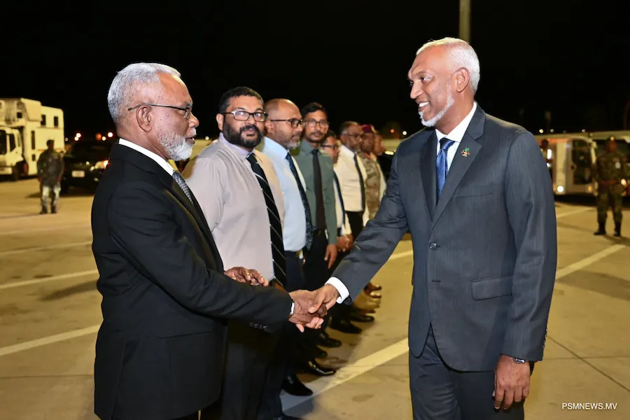 ޢަރަބި އިސްލާމީ ޤައުމުތަކުގެ ކުއްލި ސަމިޓަށް, ރައީސް ޤަޠަރަށް ފުރާވަޑައިގެންފި