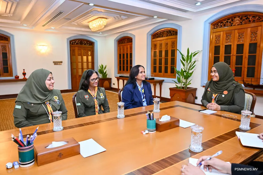 ރާއްޖޭގެ ގާލް ގައިޑުގެ މެންބަރުންނާ, ފަސްޓްލޭޑީ އަދި ޗީފް ގައިޑް މެޑަމް ސާޖިދާ ބައްދަލު ކުރައްވައިފި