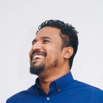 ވަގުތު ފާއިތުނުވަނީސް މައާފަށް އެދުމަކީ މީހާގެ ނިކަމެތިކަމެއް ނޫން: ވައްޑެ