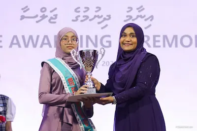 ކޮންމެ ދަރިވަރަކީ ދިވެހިވަންތަ އިސްލާމީ ސިފަތައް ލިބިގެންވާ ދަރިވަރަކަށްވާންޖެހޭ: މެޑަމް ސާޖިދާ